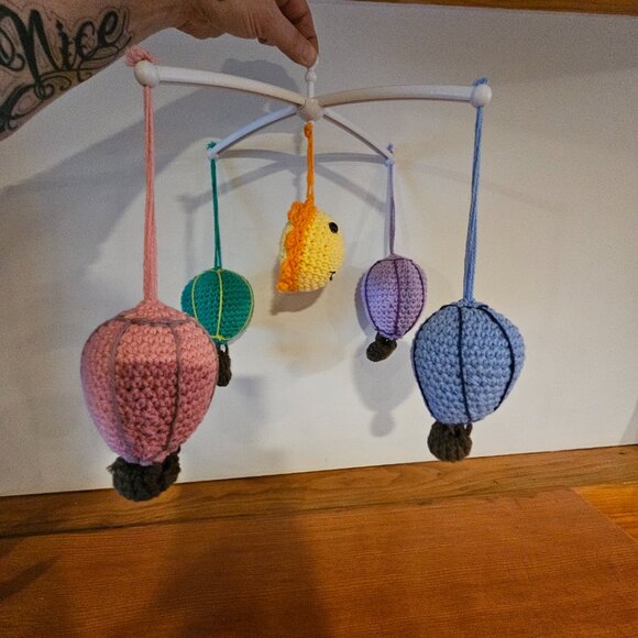 Handmade Crochet Air Balloon Crib Mobile - Picture 2 of 6